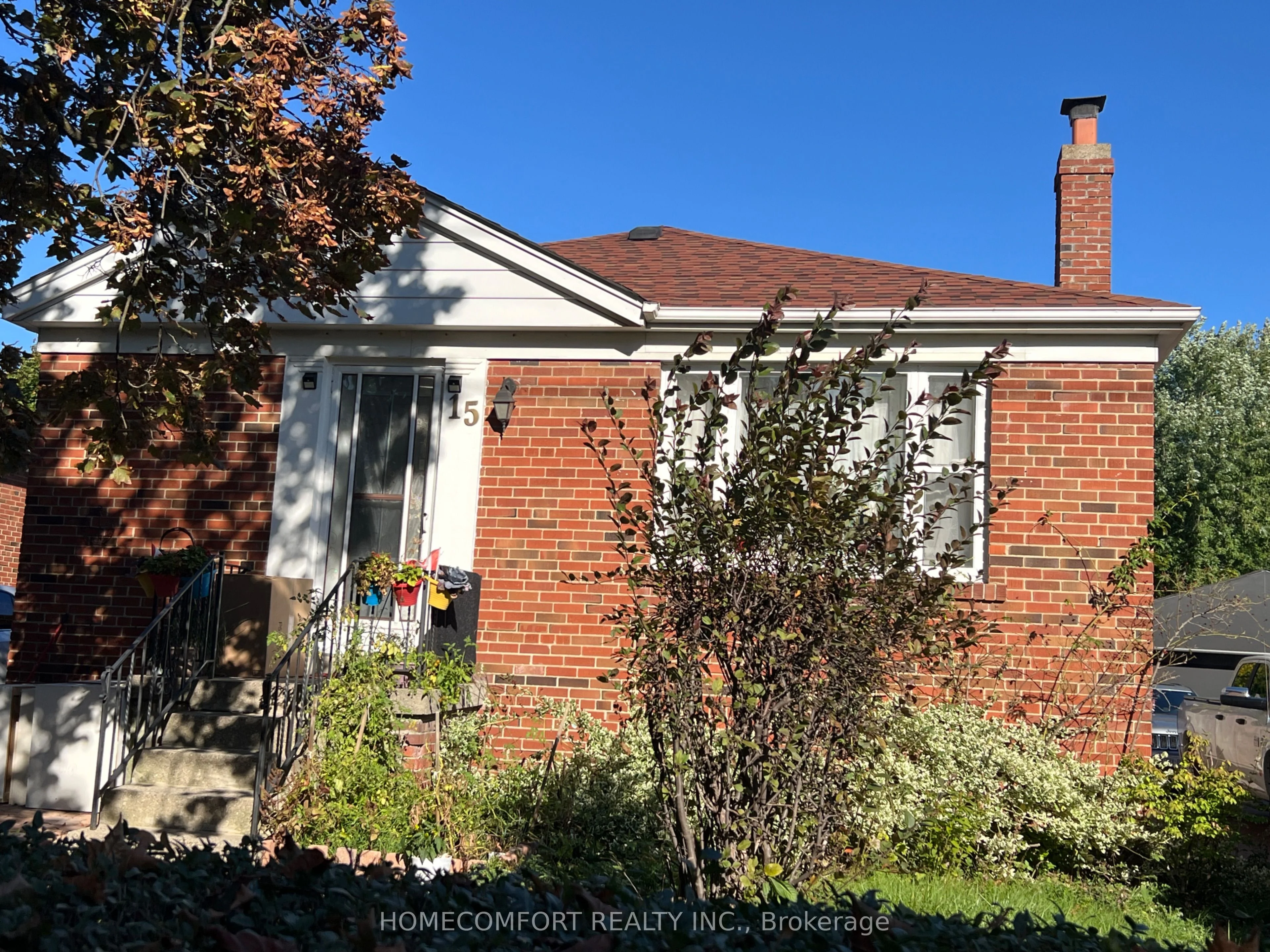 15 Paula Boulevard Basement apartment, Toronto W06, ON M8W 4B5