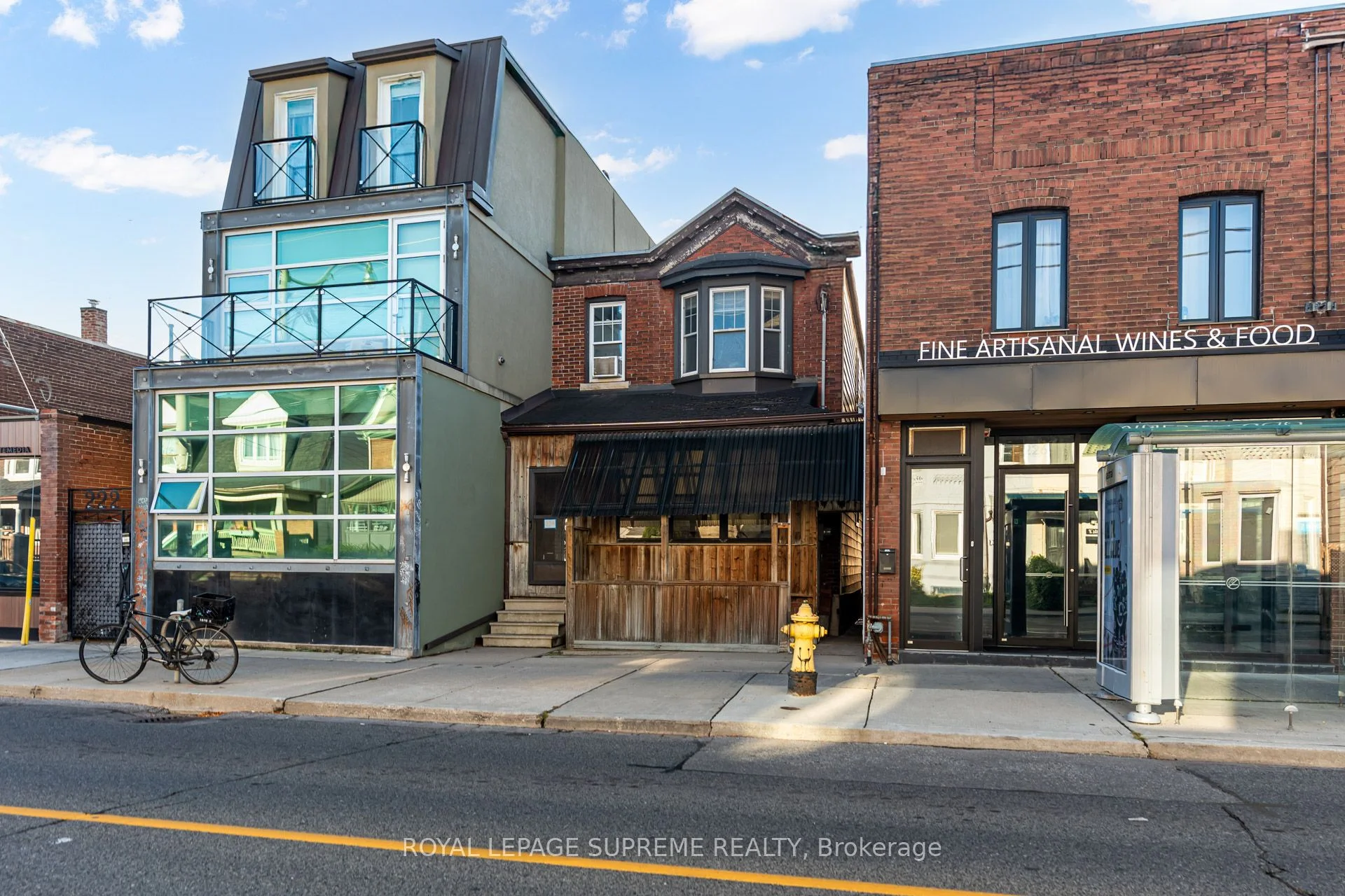 224 Christie Street Main, Toronto W02, ON M6G 3B7