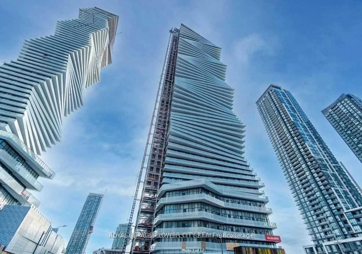 3900 Confederation Parkway 601, Mississauga, ON L5B 0M3