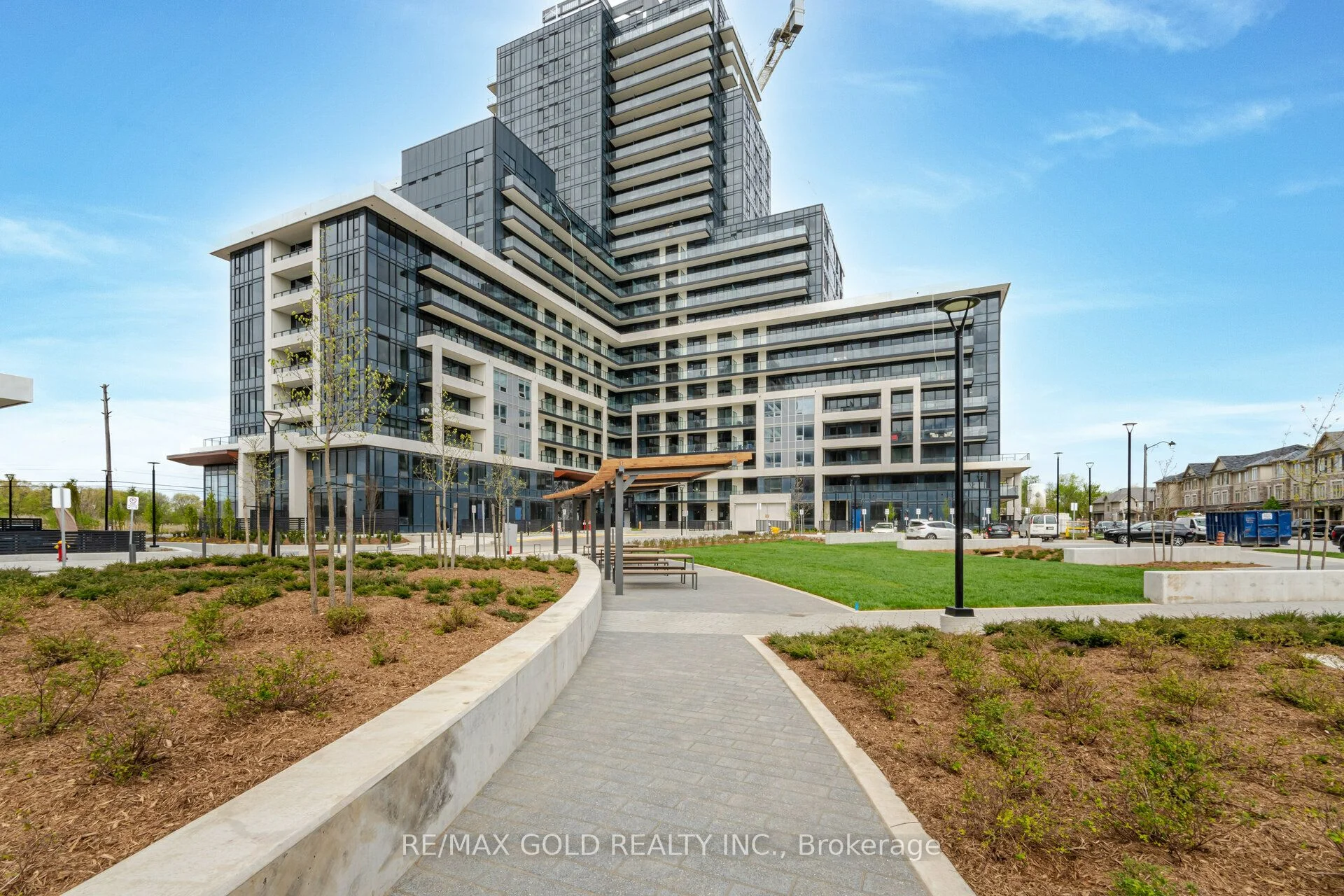 Condo Apartment in Oakville
