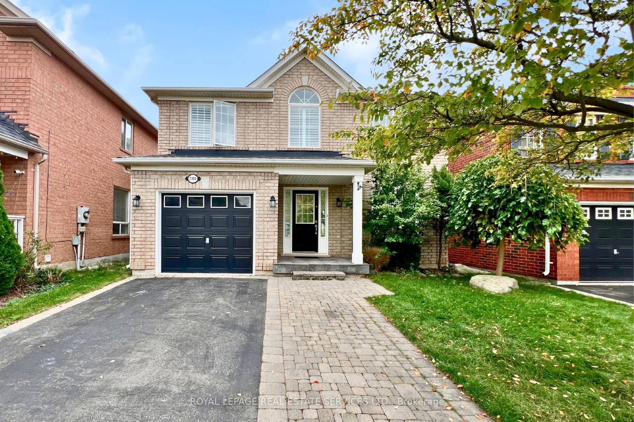 2384 Hollybrook Drive, Oakville, ON L6M 4S8