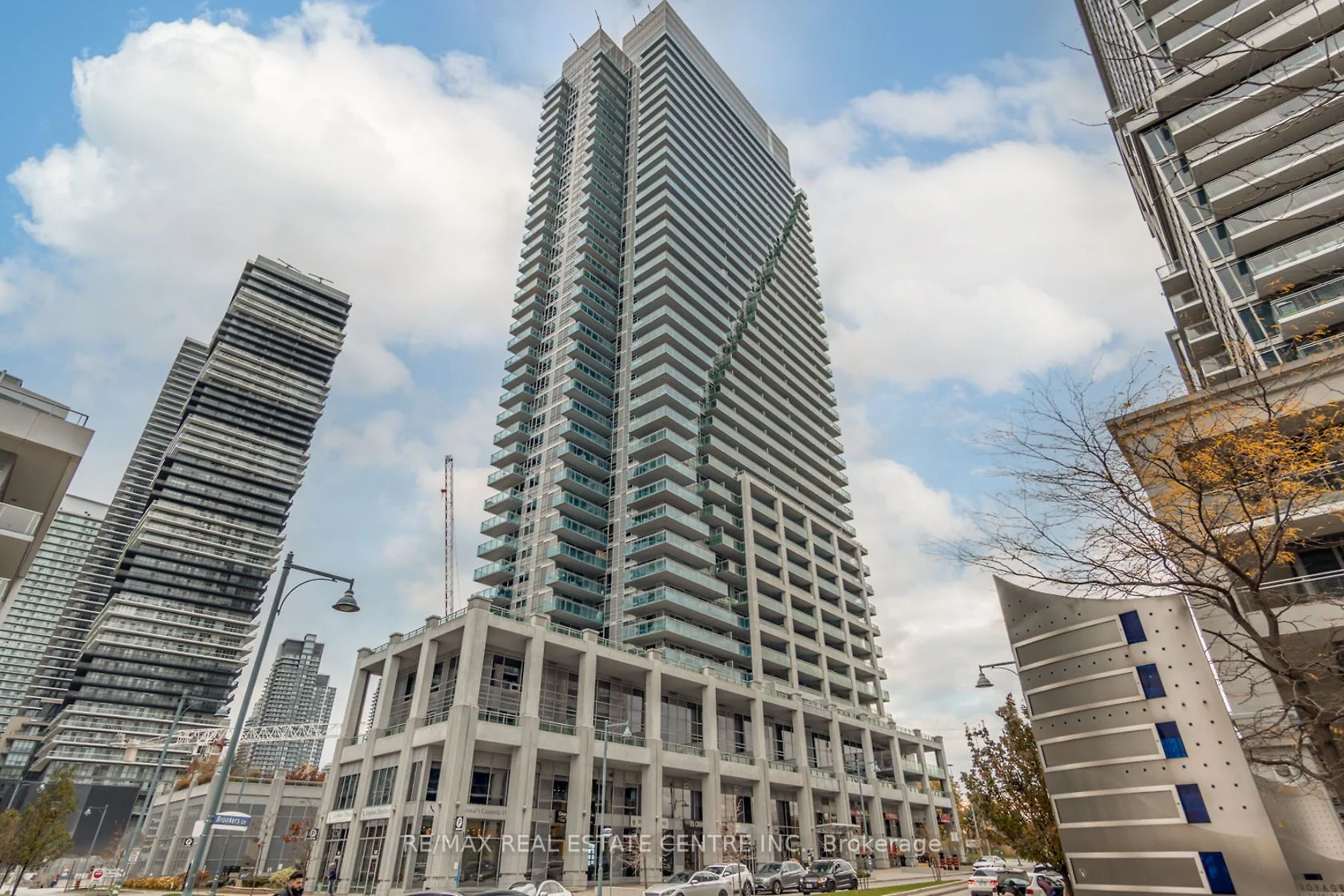16 Brookers Lane 3601, Toronto W06, ON M8V 0A5