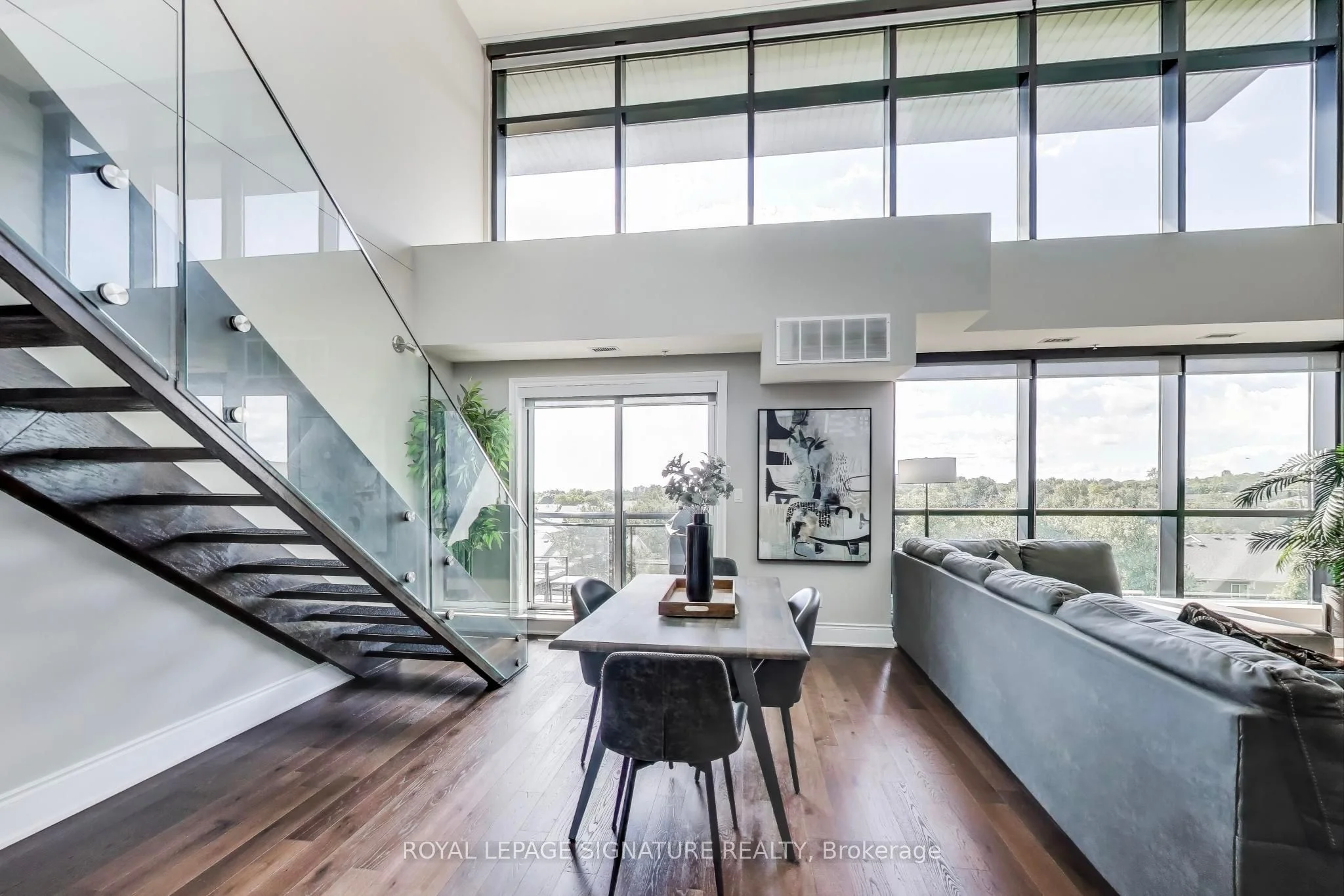 Condo Apartment in Mississauga