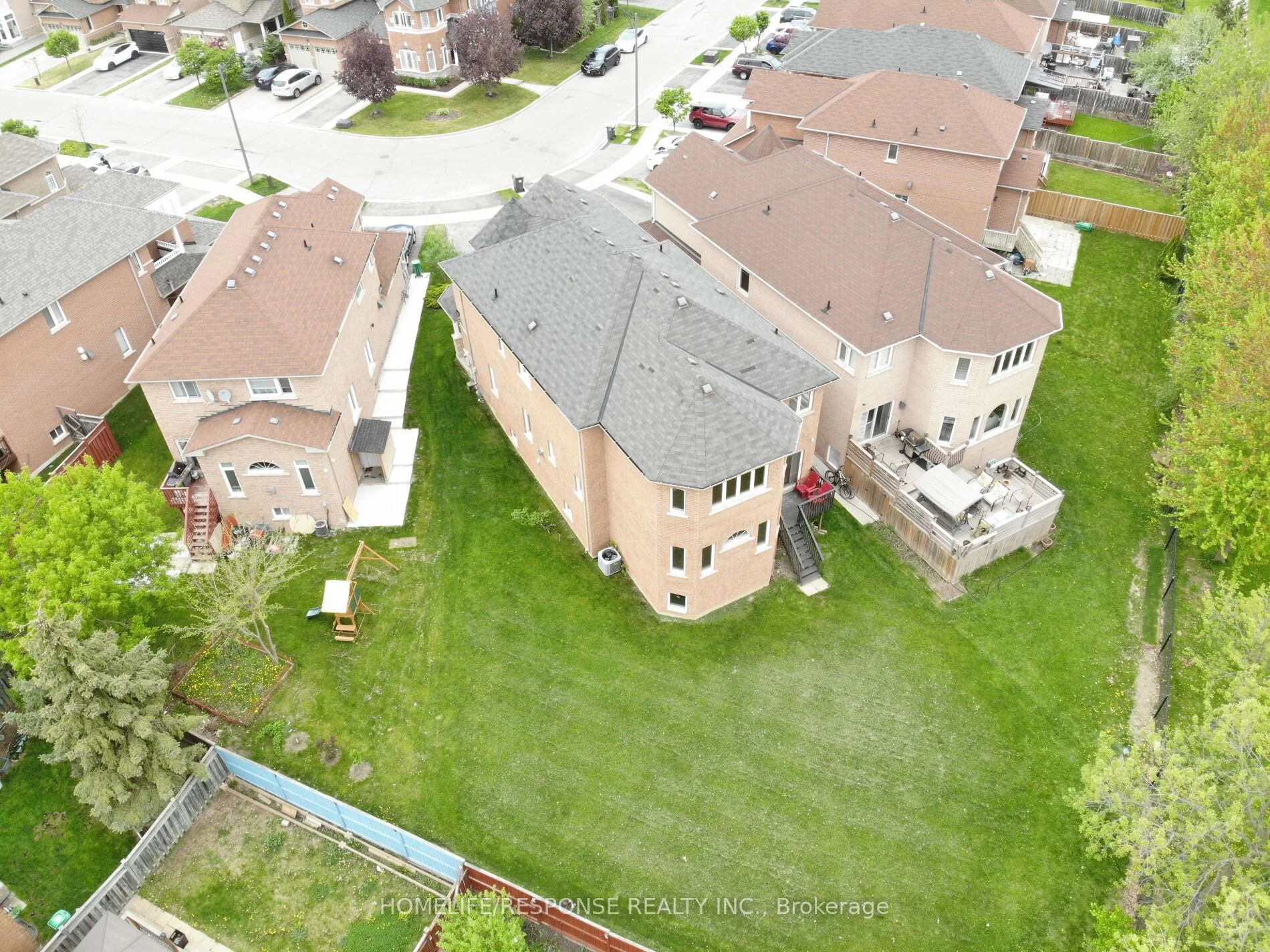 7272 Milano Court, Mississauga, On L5w 0a2