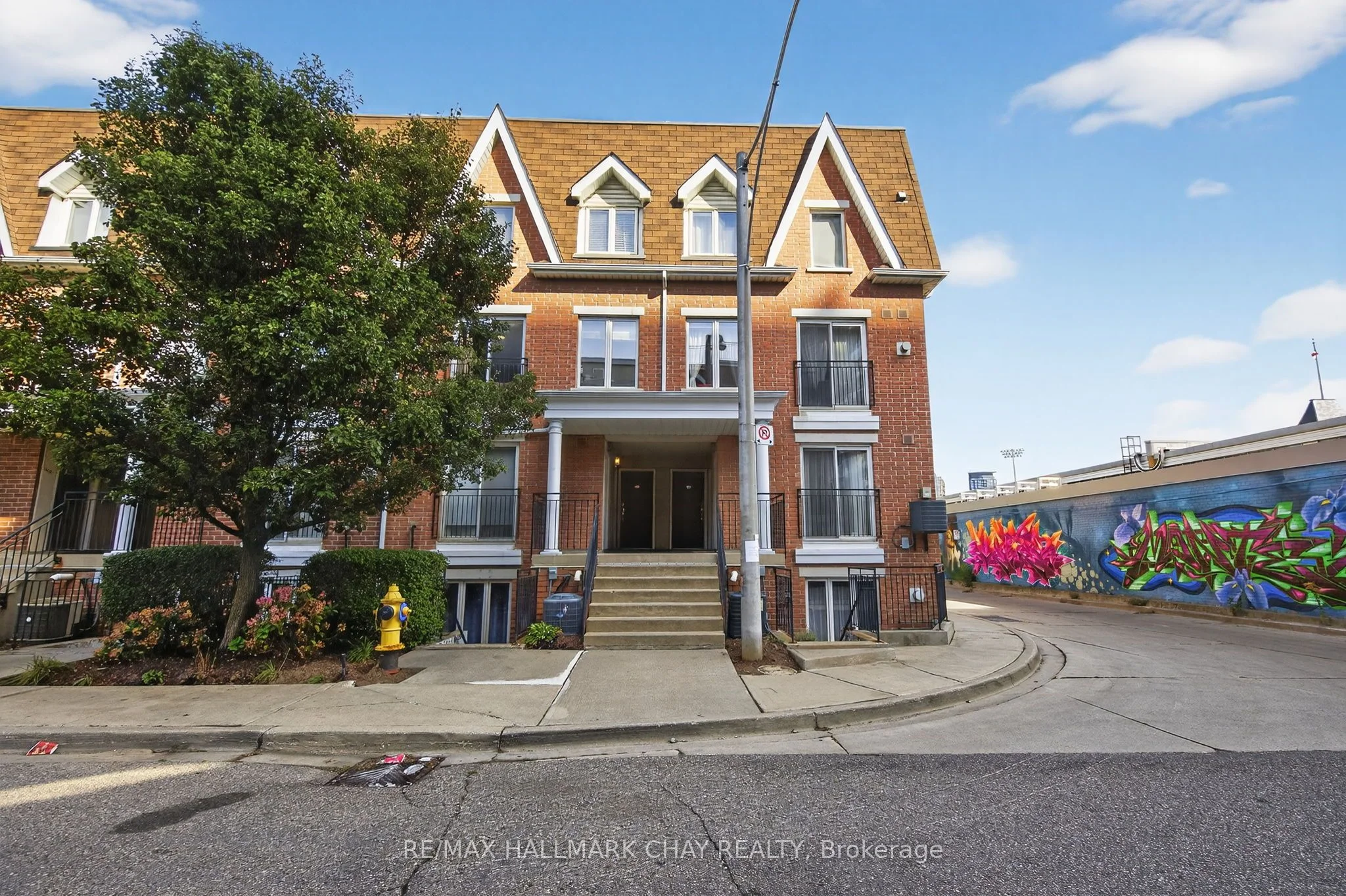 15 Laidlaw Street 606, Toronto W01, ON M6K 1X3