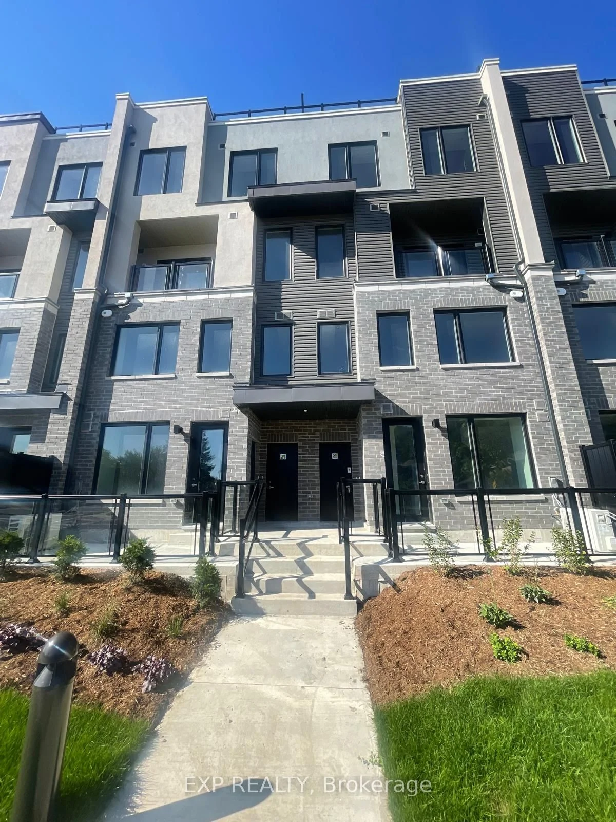 3538 Colonial Drive 21, Mississauga, On L5l 5r9