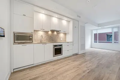 Condo Apartment in Toronto