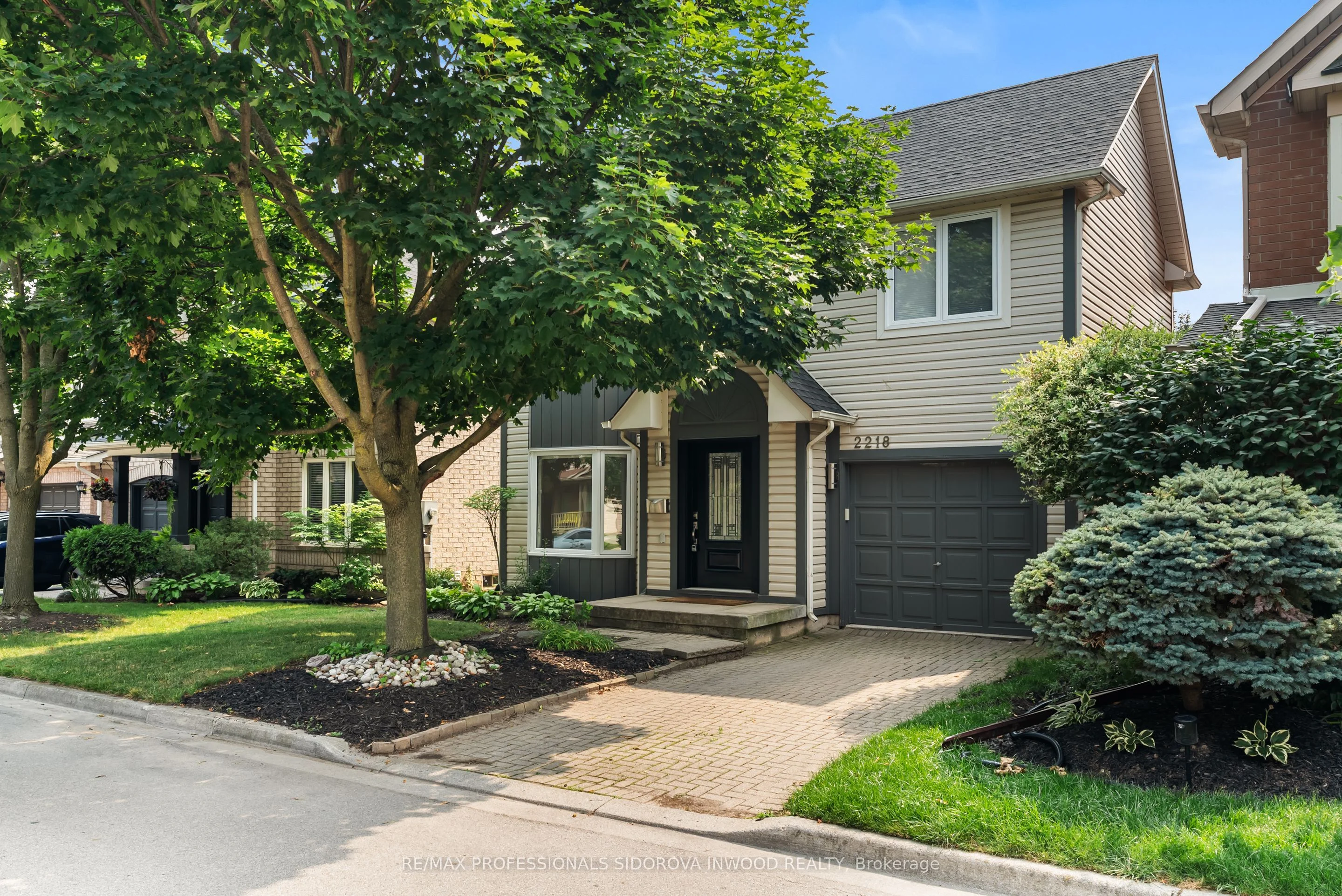 Detached in Burlington