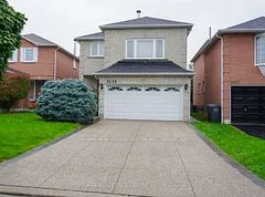 3153 Shadetree Drive, Mississauga, ON L5N 6P3