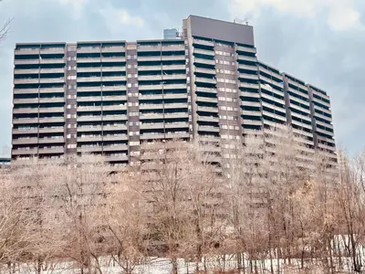 Condo Apartment in Toronto