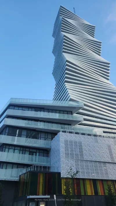 Condo Apartment in Mississauga
