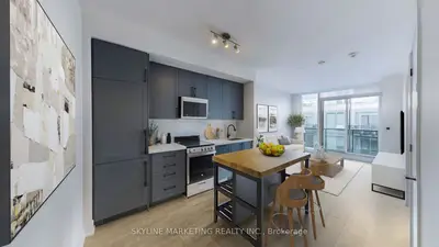 Condo Apartment in Oakville