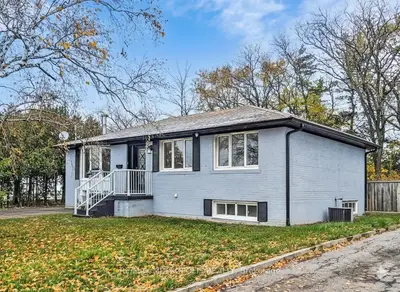 Detached in Oakville