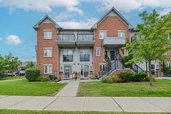 Condo Townhouse in Mississauga
