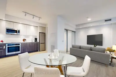 Condo Apartment in Toronto