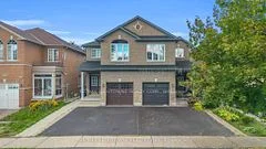 128 Breton Avenue Upper, Mississauga, ON L4Z 4K5