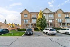 Condo Townhouse in Mississauga