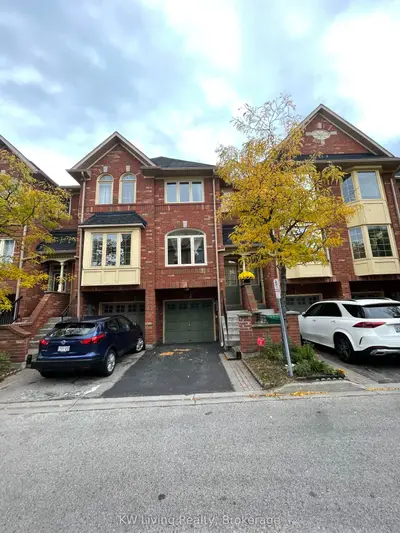 Condo Townhouse in Mississauga