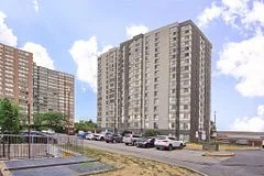 2470 Eglinton Avenue W 1205, Toronto W04, ON M6M 5E7