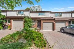 1160 Walden Circle 3, Mississauga, ON L5J 4J9