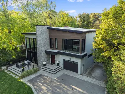 Detached in Oakville