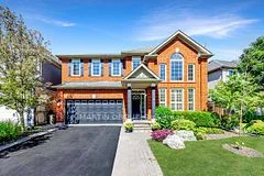 5637 Roseville Court, Burlington, ON L7L 6V3