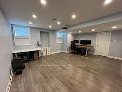 338 Harold Dent Trail, Oakville, ON L6M 1R3