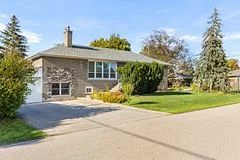 453 Brookside Drive Upper, Oakville, ON L6K 1R2