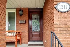 1217 Alexandra Avenue, Mississauga, ON L5E 2A4
