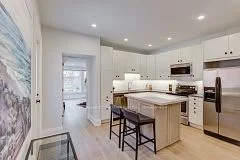 187 Clendenan Avenue Main, Toronto W02, ON M6P 2W9