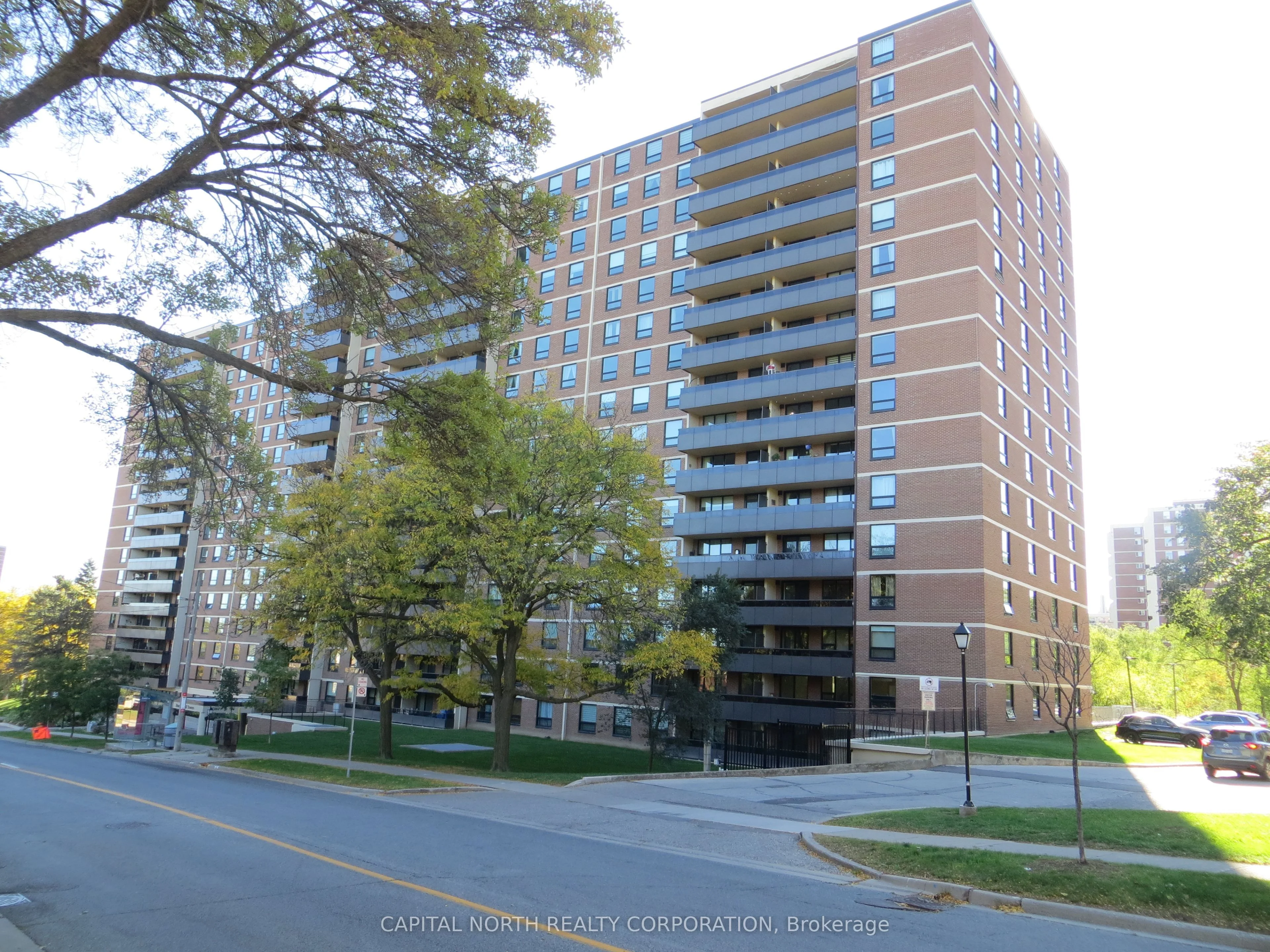 15 La Rose Avenue 1608, Toronto W09, ON M9P 1A7