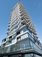 297 Oak Walk Drive Unit 204C, Oakville, ON L6H 6Z3