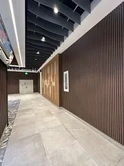 297 Oak Walk Drive Unit 204c, Oakville, On L6h 6z3