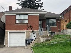 114 Lonborough Avenue, Toronto W04, ON M6M 1Y1