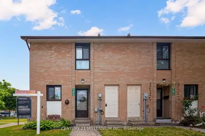 Condo Townhouse in Brampton