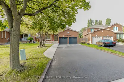 Detached in Brampton
