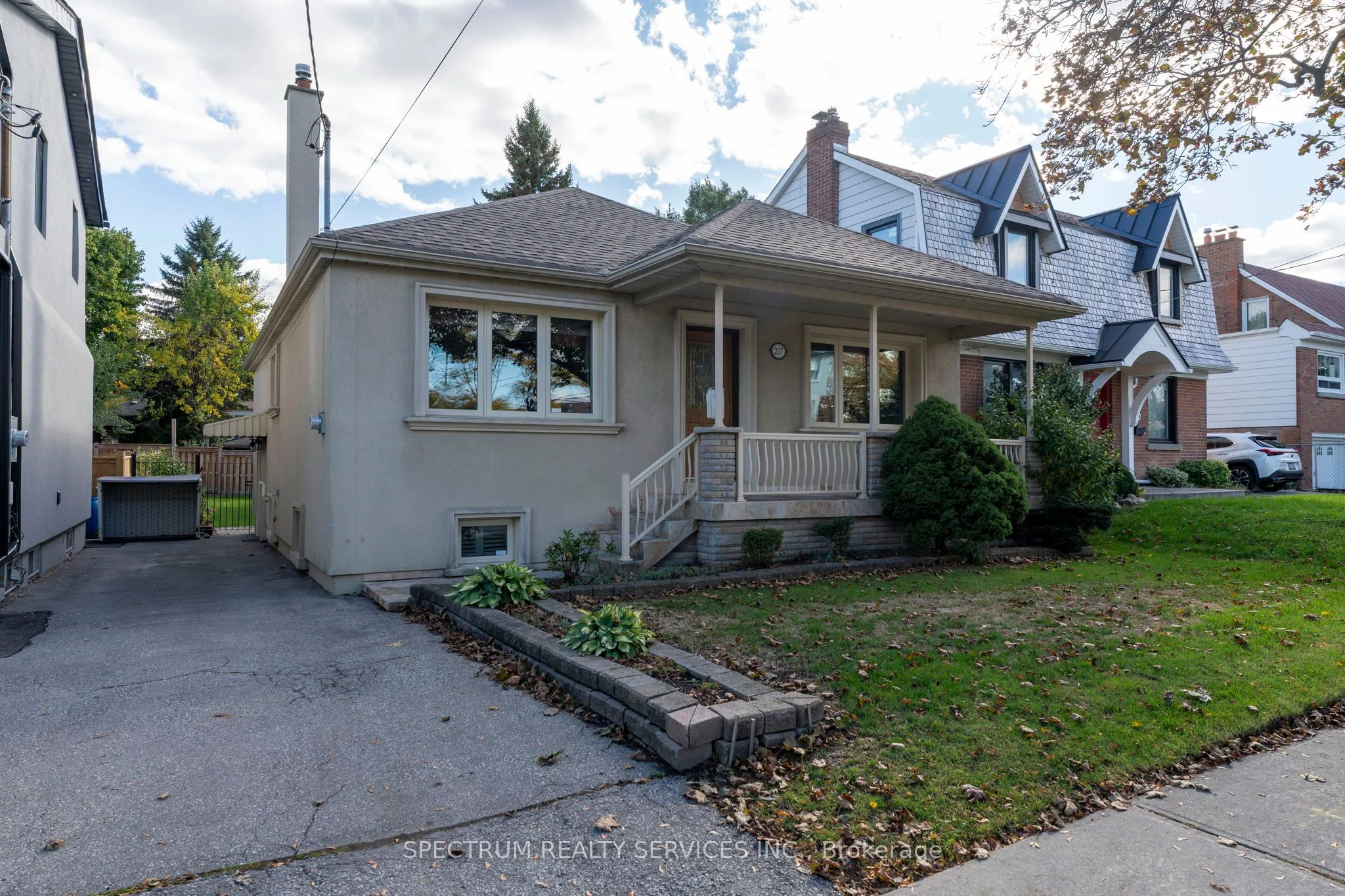 207 Church Street, Toronto W04, ON M9N 1N9