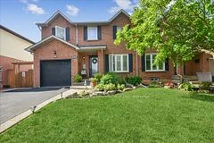 2248 MacLennan Drive, Oakville, ON L6H 5K1