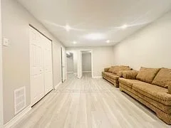 3863 Skyview Street, Mississauga, On L5m 8a1
