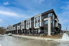 59 Creekbank Road, Toronto W04, On M6l 0a4