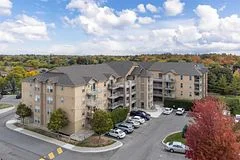 Condo Apartment in Oakville
