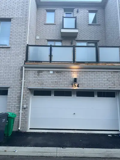 Att/Row/Townhouse in Caledon