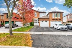 Att/Row/Townhouse in Mississauga