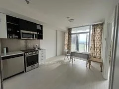 10 De Boers Drive 1014, Toronto W05, ON M3J 0H1