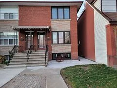 34 Ascot Avenue 2; Top Floor, Toronto W03, ON M6E 1E7