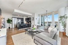 88 Park Lawn Road 911, Toronto W06, ON M8Y 0B5