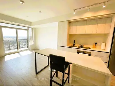 Condo Apartment in Mississauga