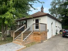 871 Tenth Street, Mississauga, ON L5E 1S8