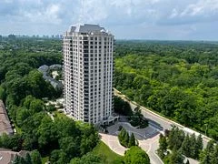 Condo Apartment in Mississauga