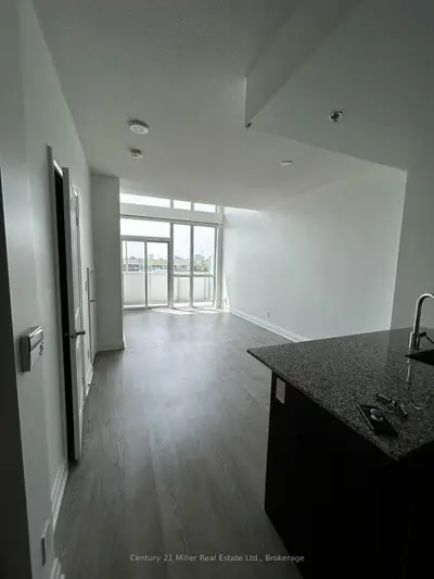 Condo Apartment in Oakville